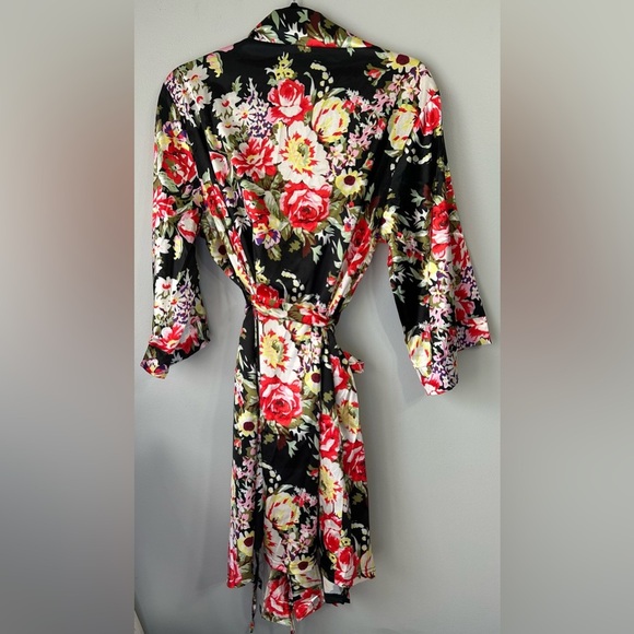 Floral Print Wrap Robe size XL Amazon Valentines Day - Picture 5 of 5